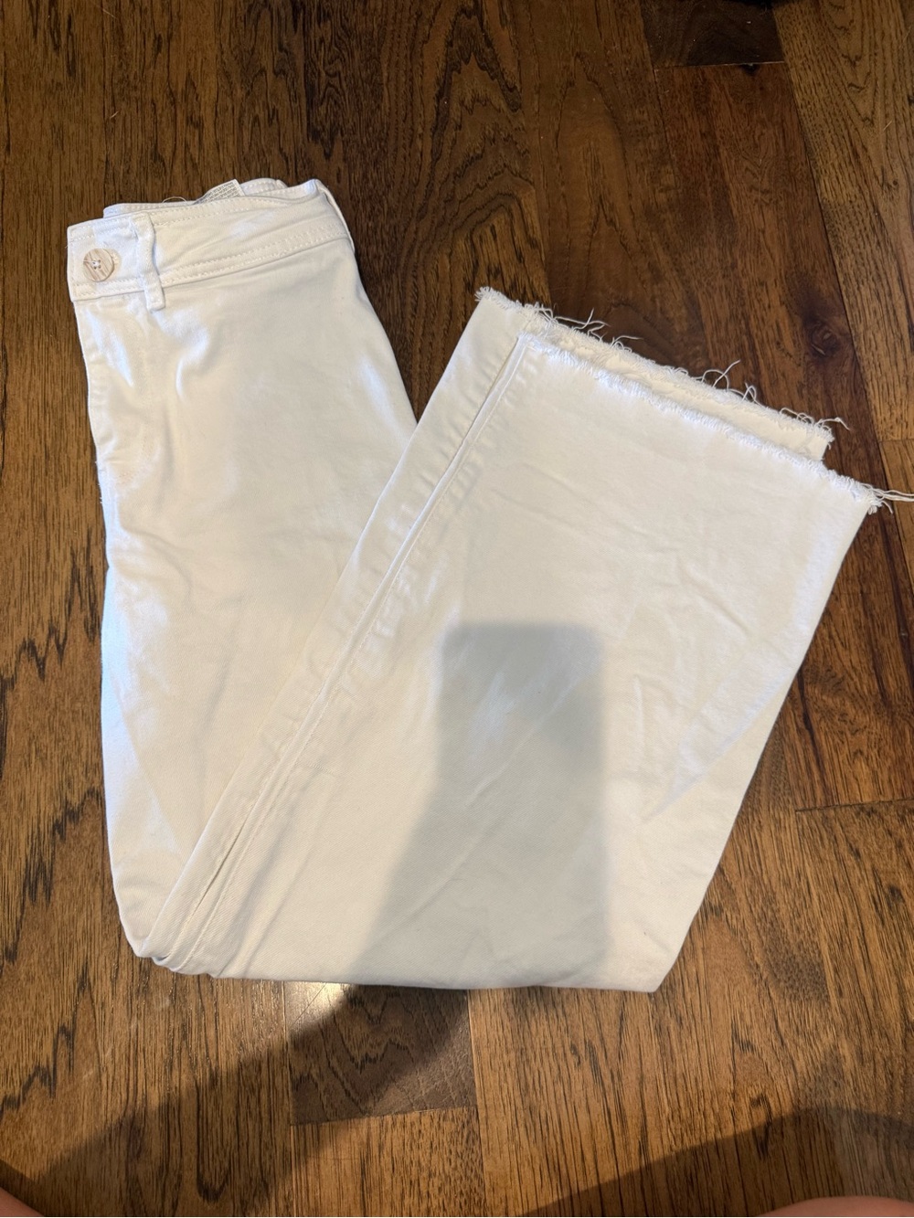 Zara White Frayed-Hem Ankle Jeans